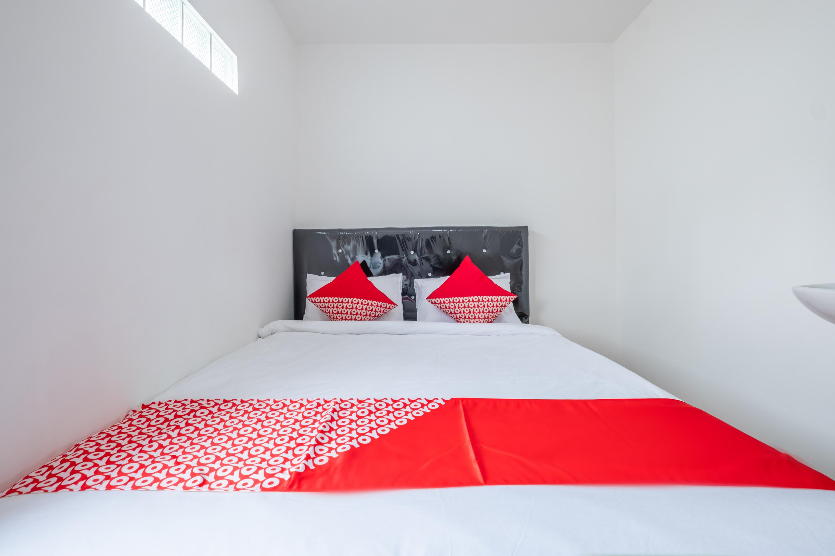 Oyo 1460 Anyelir Residence Cirebon Eksteriør billede