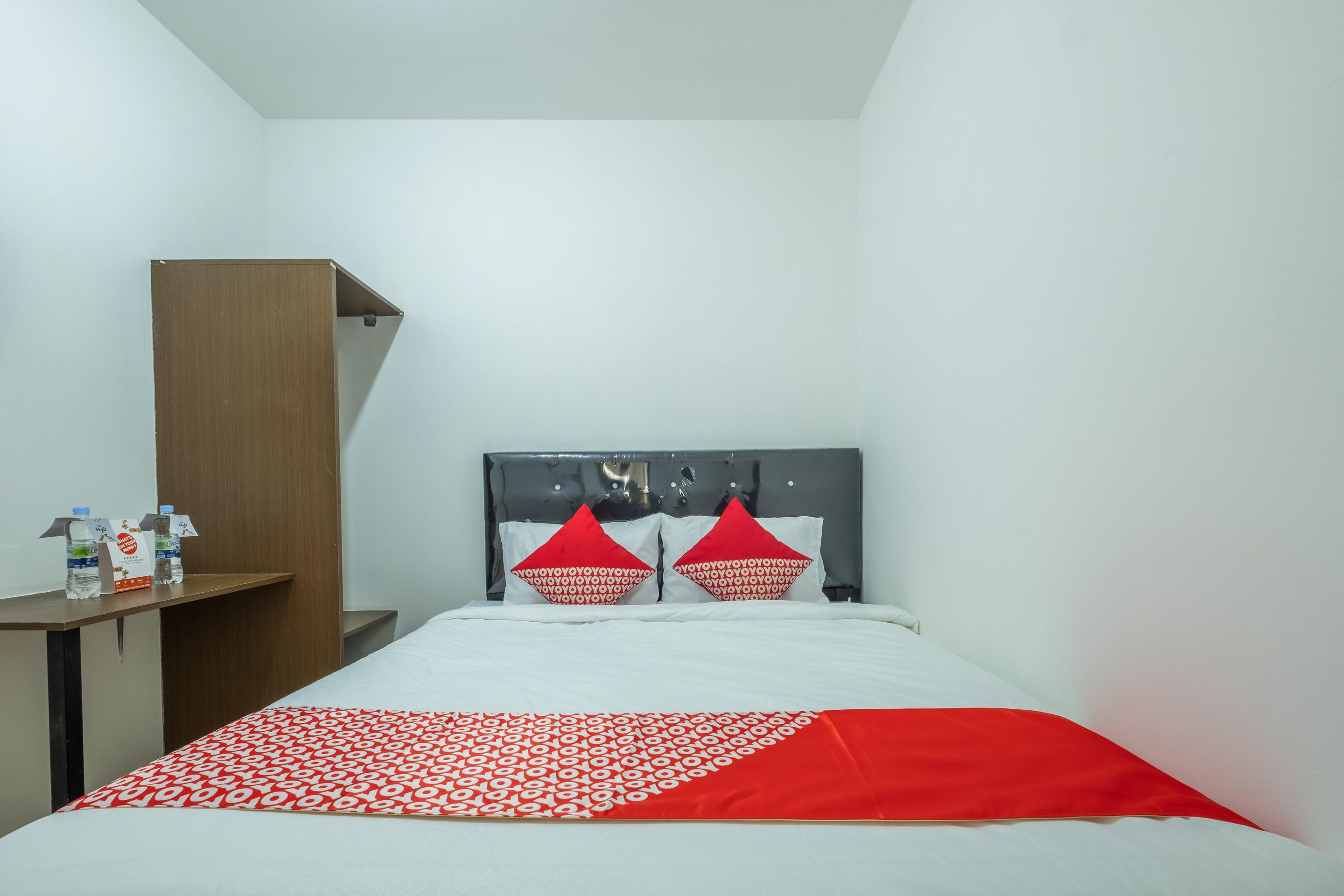 Oyo 1460 Anyelir Residence Cirebon Eksteriør billede